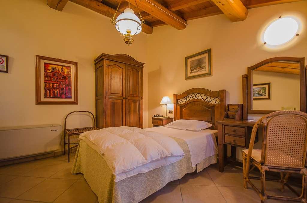 Hotel Corte Vecchia Сан-Просперо Номер фото